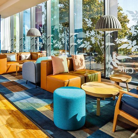 Ibis Budget London Heathrow Central Hounslow Esterno foto