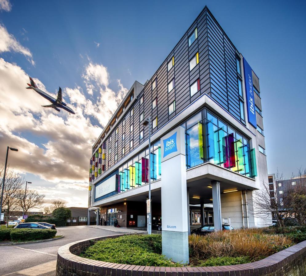 Ibis Budget London Heathrow Central Hounslow Esterno foto