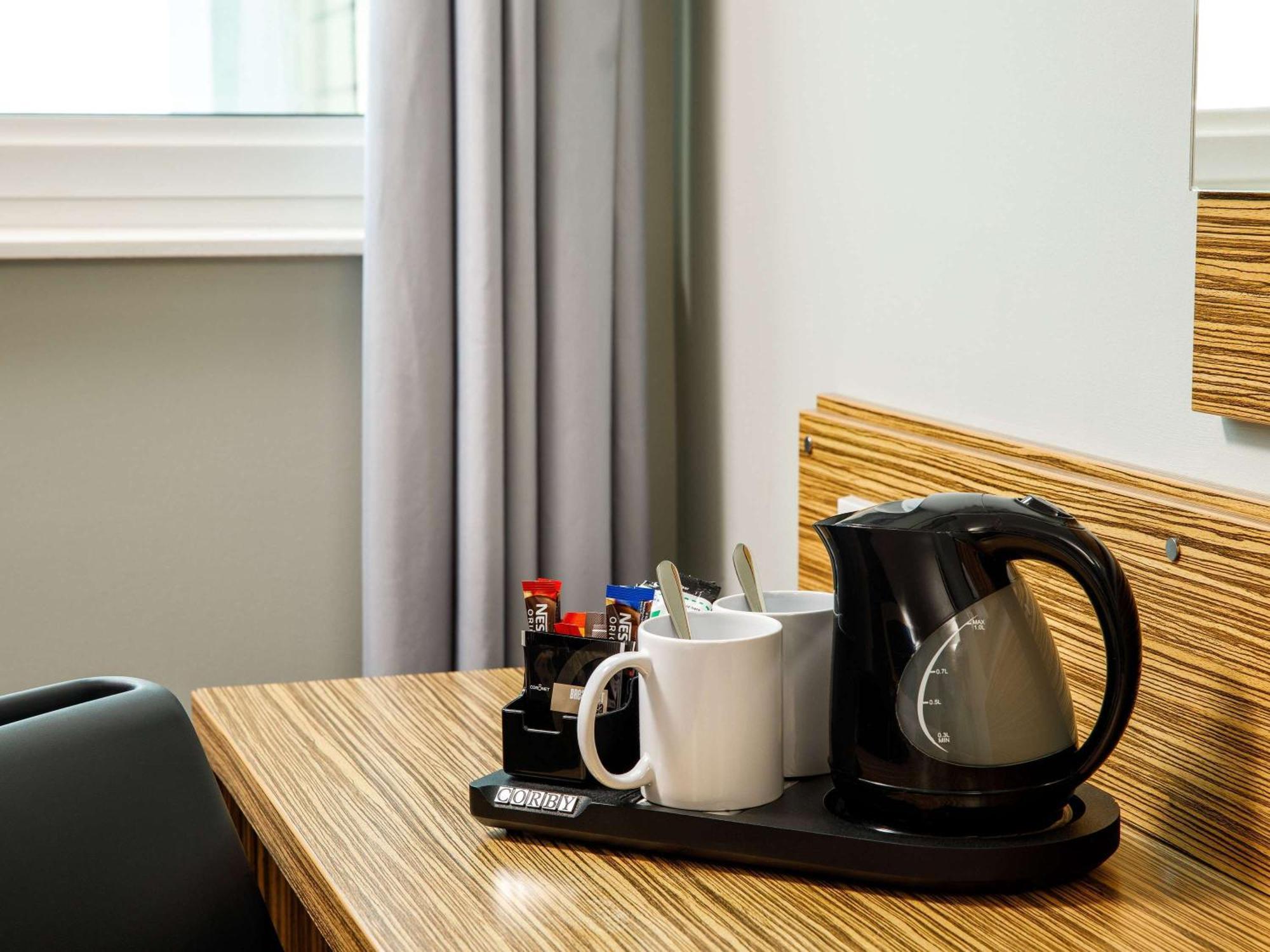 Ibis Budget London Heathrow Central Hounslow Esterno foto