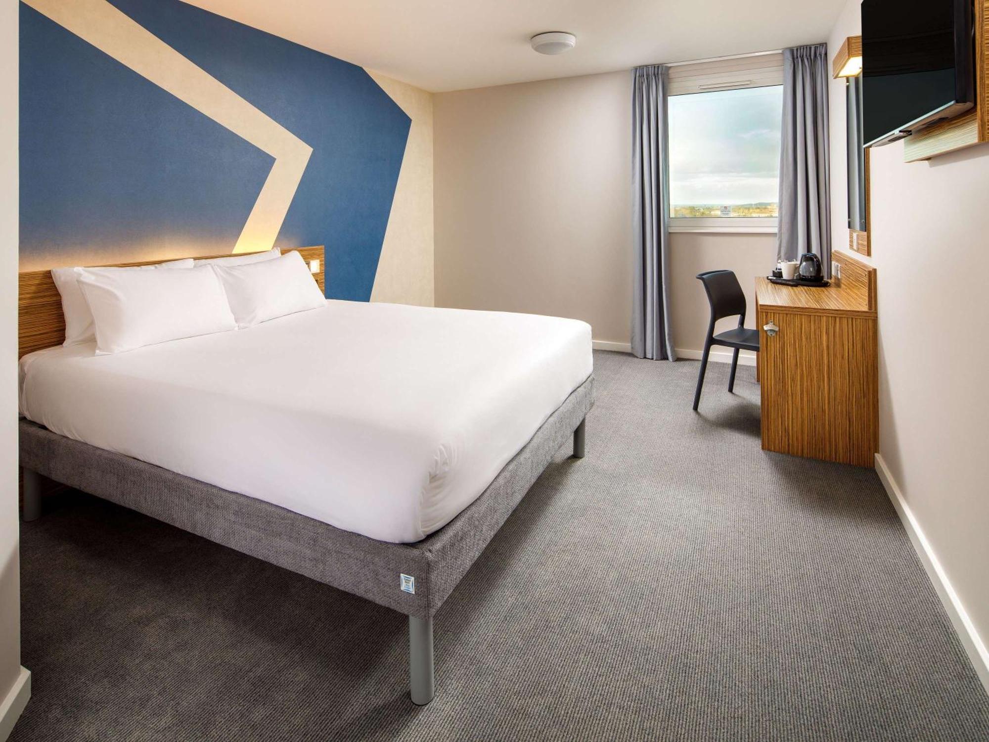 Ibis Budget London Heathrow Central Hounslow Esterno foto