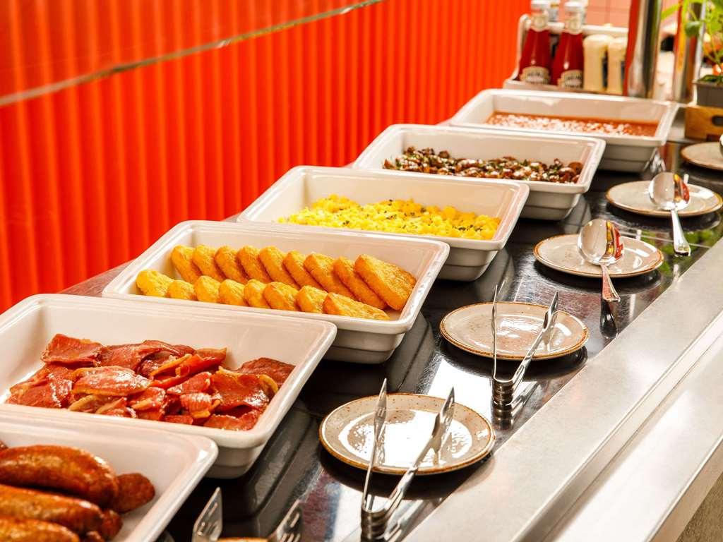 Ibis Budget London Heathrow Central Hounslow Esterno foto